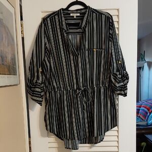 Speed Limit MPH Women's Size 3X Black & White Striped V-Neck Tunic Blouse